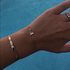 Meet your Posher, Stella